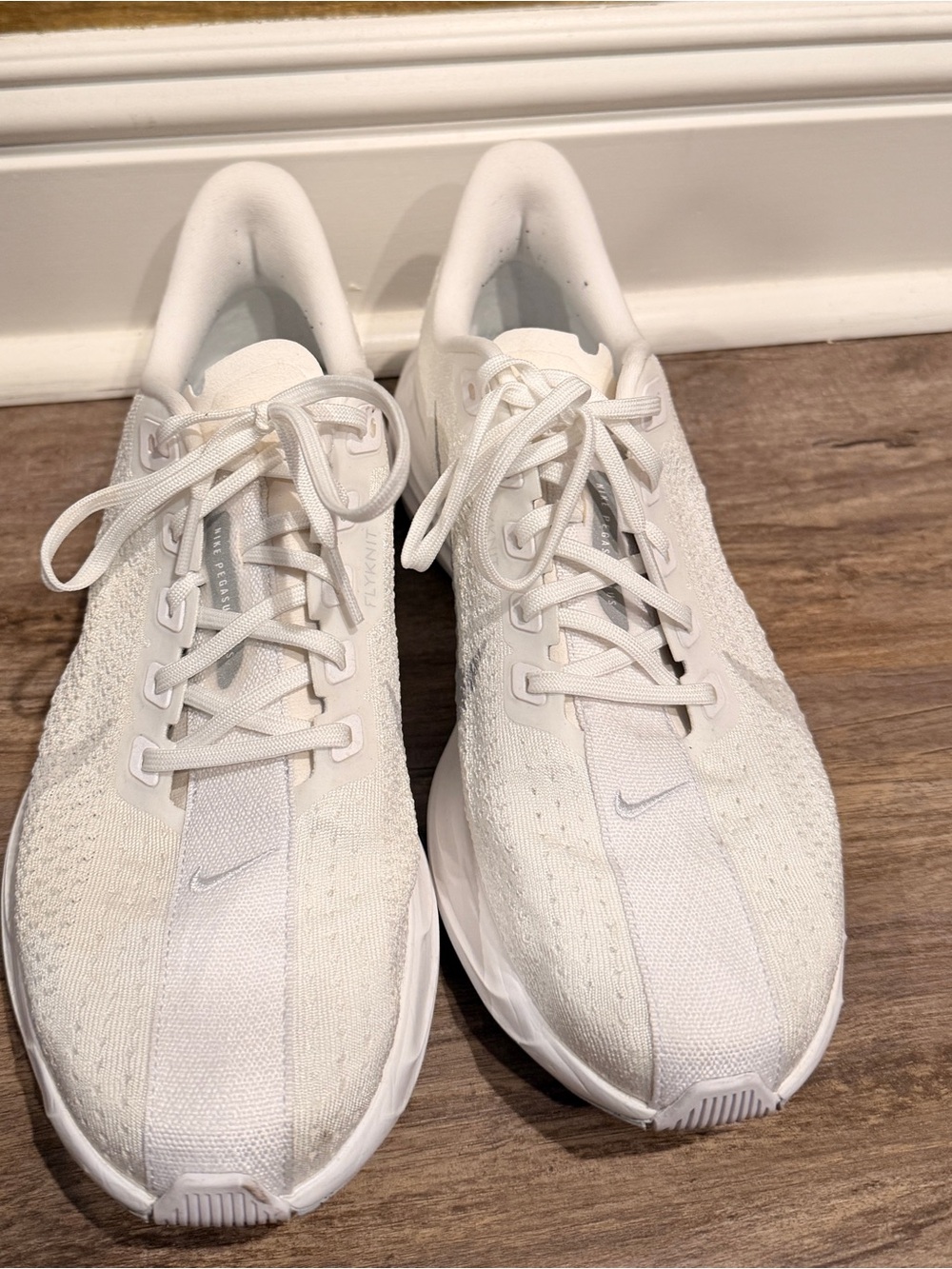 Nike Men's Pegasus White Running Sneakers